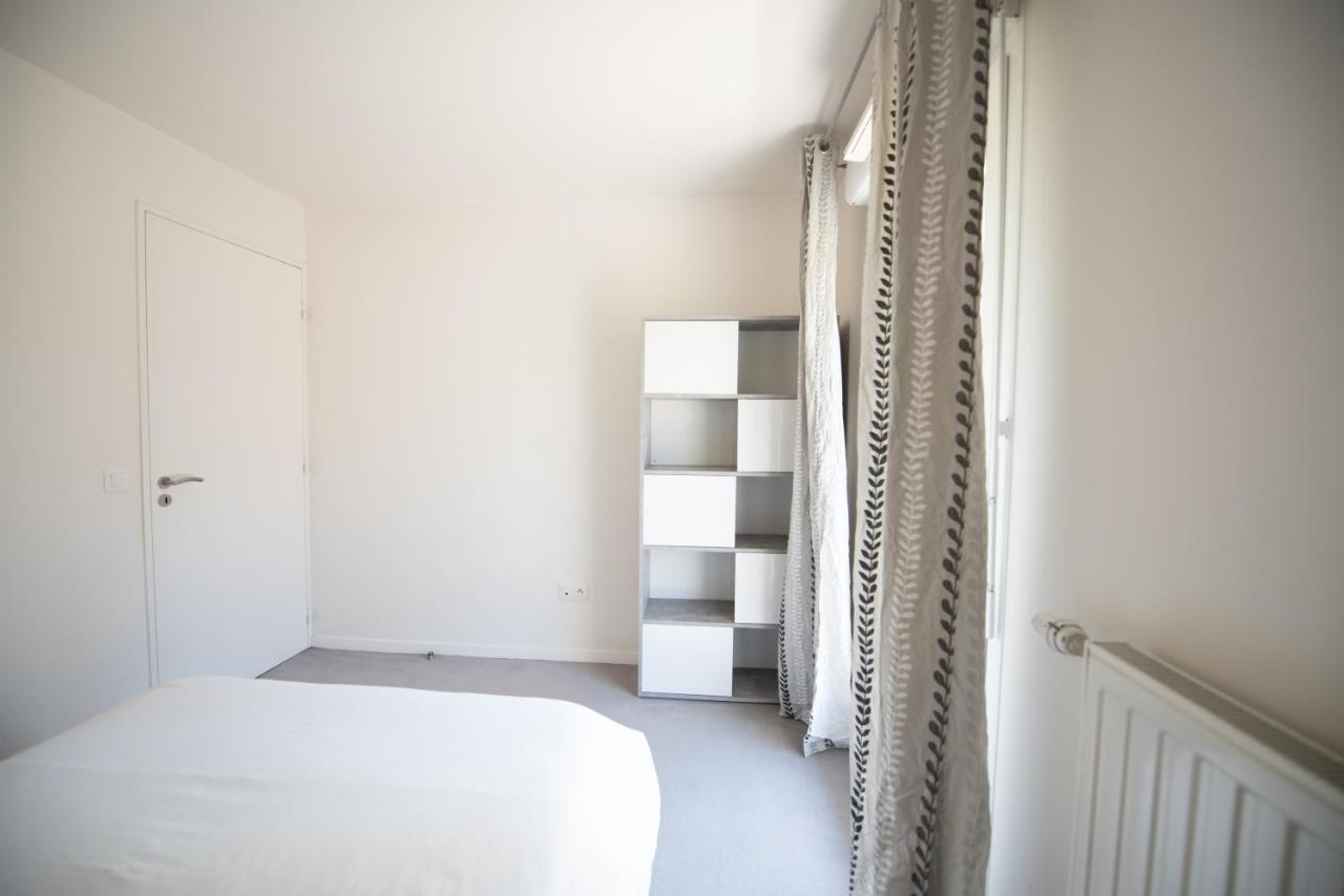 Appartements De 2 Ou 3 Chambres A 40 Minutes De Paris Courcouronnes Exterior photo