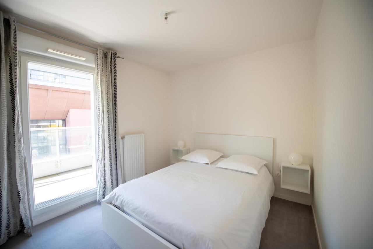 Appartements De 2 Ou 3 Chambres A 40 Minutes De Paris Courcouronnes Exterior photo