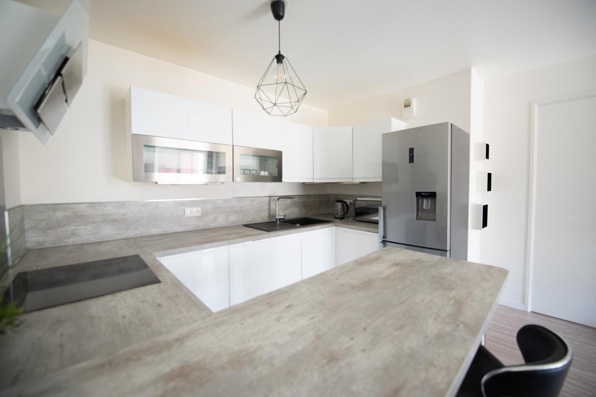 Appartements De 2 Ou 3 Chambres A 40 Minutes De Paris Courcouronnes Room photo